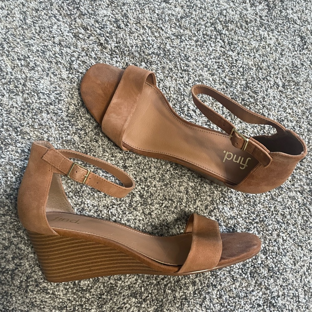 Wedge Sandals - brown